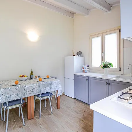 2 Bedroom Gorgeous In Vo Euganeo Boccon